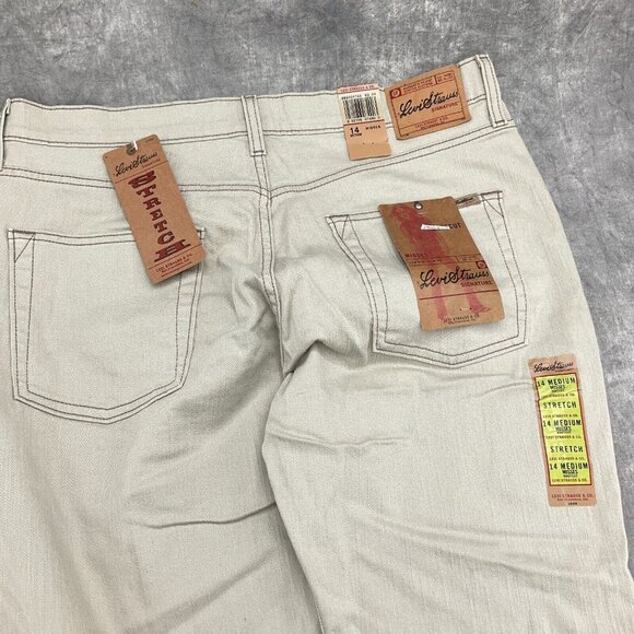 Levis Signature Jeans Women 14M 36W x 31L Miss Beige Bootcut Cotton Stretch NWT - Picture 12 of 13